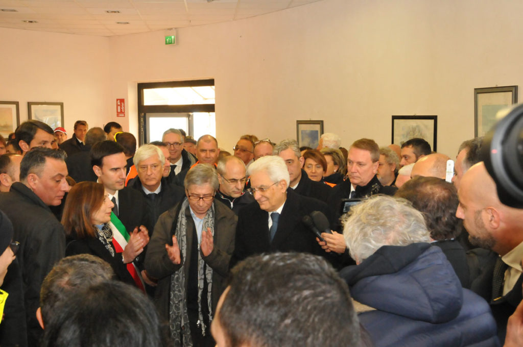 Terremoto, il Presidente Sergio Mattarella è tornato nelle Marche: “L’impegno delle Istituzioni non si abbasserà”