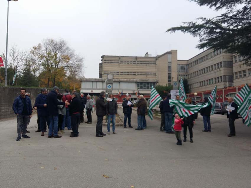 Dopo la riuscita manifestazione di Pergola, martedì mattina presidio per difendere la sanità marchigiana davanti all’Ospedale di Pesaro