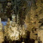 Quest’anno alle Grotte di Frasassi la Pasqua ha fatto il pieno di turisti