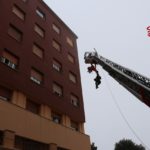 Per i bambini dell’ospedale Salesi di Ancona Babbo Natale è arrivato insieme ai vigili del fuoco