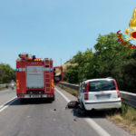 Schianto tra due auto sulla Statale: i feriti trasportati negli ospedali di Osimo e Torrette
