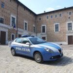 polizia URBINO auto2021-05-29
