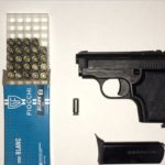 PESARO-pistola-arma-giocattolo-polizia