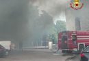 Un vasto incendio di sterpaglie alla periferia di Ascoli / Video
