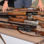 Ritirati in via cautelare dalla Polizia ad un fabrianese sei fucili da caccia