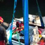 Imbarcazione rischia di affondare, recuperata dai Vigili del fuoco