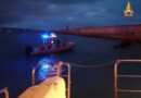 Ostacoli alla navigazione davanti al porto di Ancona recuperati dai Vigili del fuoco