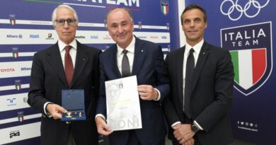 Fabio Luna ha ricevuto la Stella d’oro al merito sportivo da Giovanni Malagò