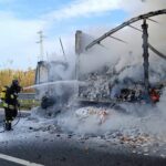 MONTEPRANDONE camion distrutto dalle fiamme2024-03-12 (6)