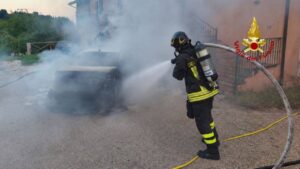 Nel pomeriggio un’altra auto in fiamme a Colli del Tronto